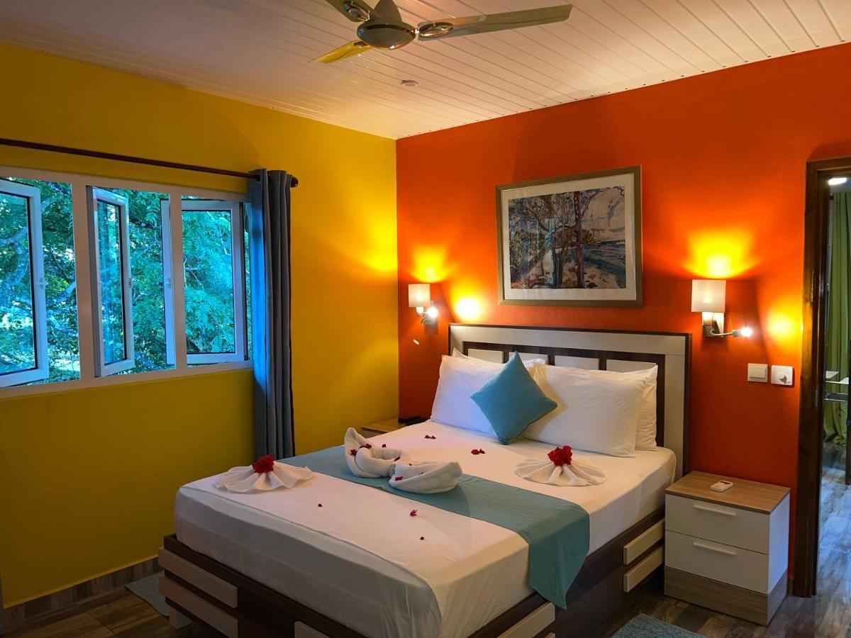 Chloe'S Cottage Self-Catering La Digue  Extérieur photo
