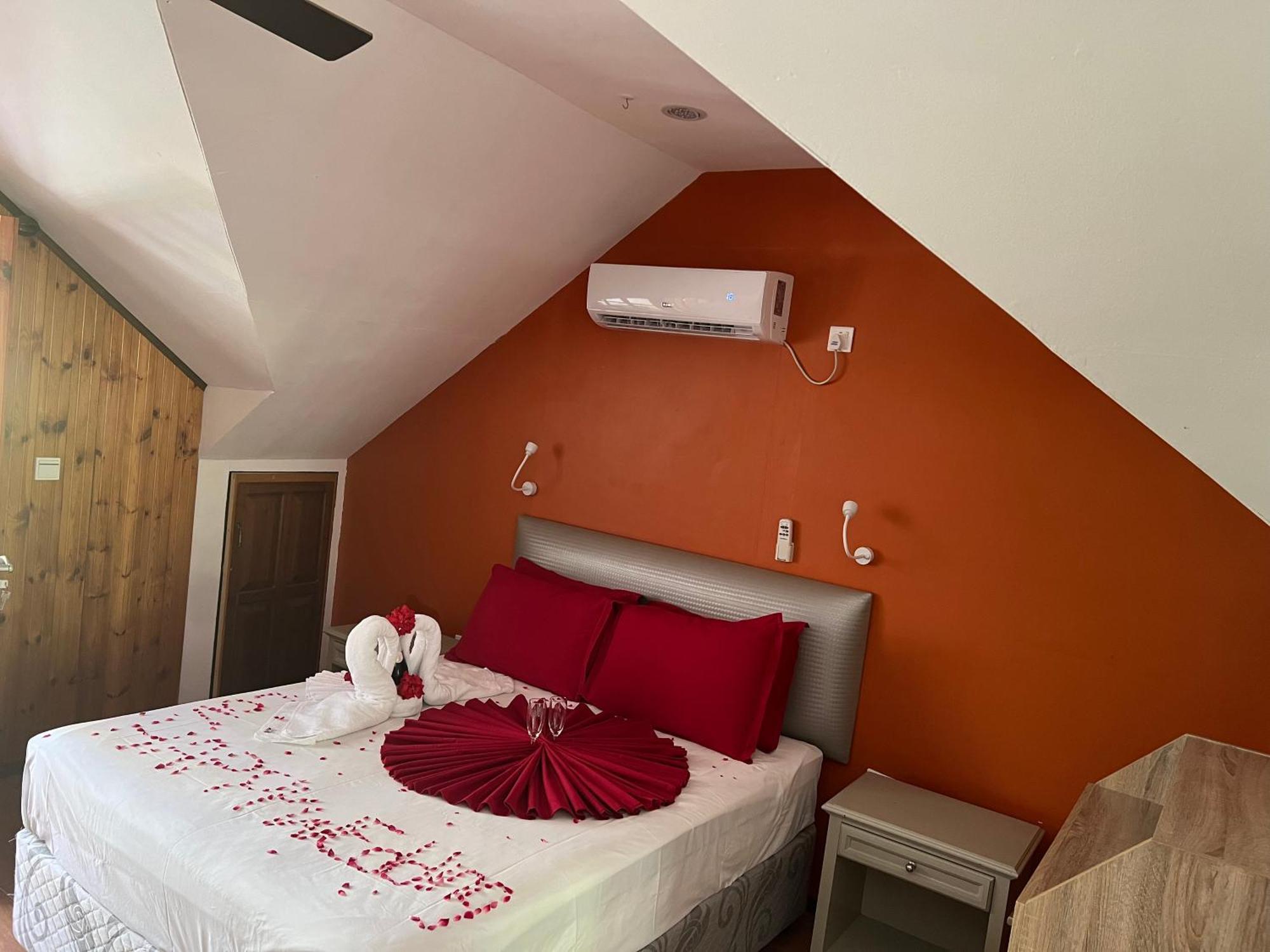 Chloe'S Cottage Self-Catering La Digue  Extérieur photo
