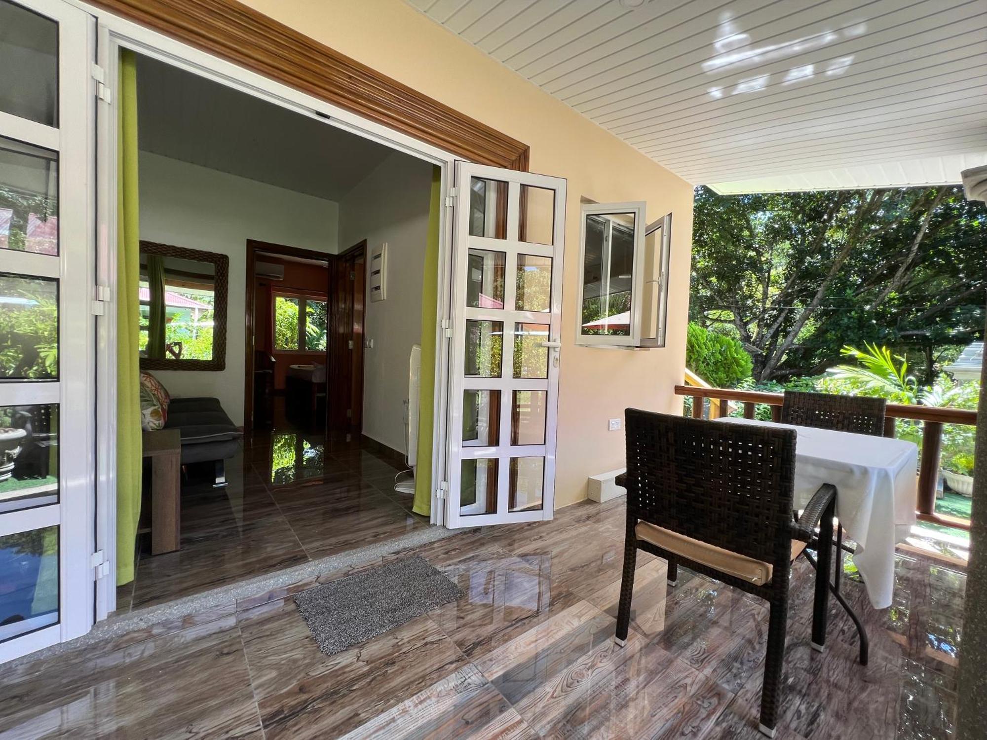 Chloe'S Cottage Self-Catering La Digue  Extérieur photo