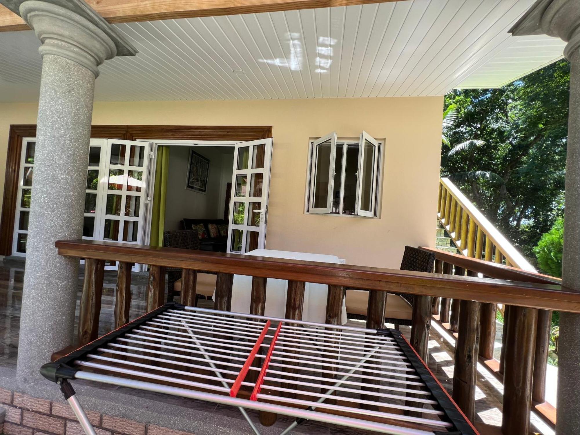 Chloe'S Cottage Self-Catering La Digue  Extérieur photo