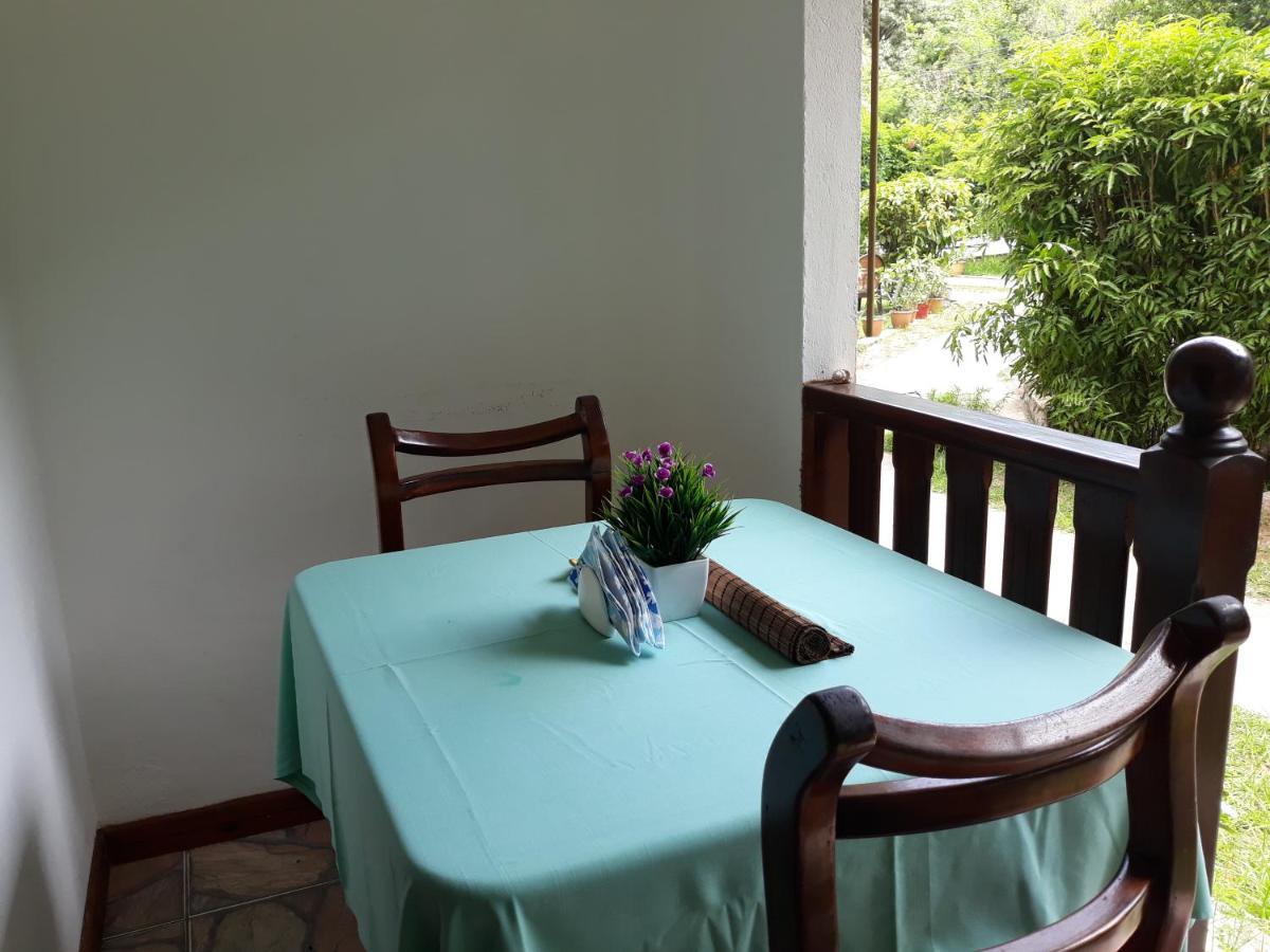 Chloe'S Cottage Self-Catering La Digue  Chambre photo